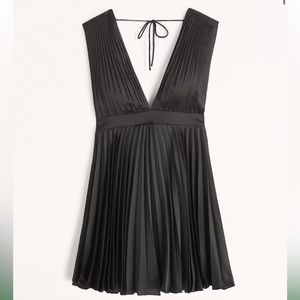 Abercrombie & Fitch Black Pleated Mini Dress